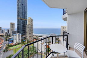 Holiday on View Surfers Paradise